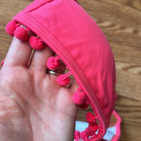 Bright pink swim top - Picture 2 of 4